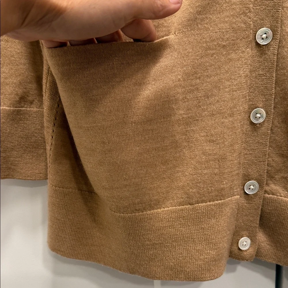 Banana Republic Camel Button-Up Cardigan brown pockets large 100% merino wool - Picture 6 of 8